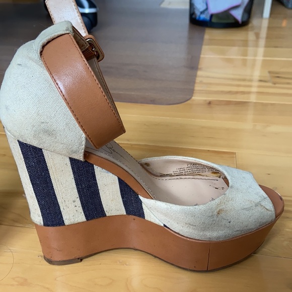 Jessica Simpson Wedges - Picture 4 of 6